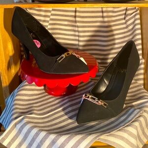 #14 IMPO Heel - Black w/Gold